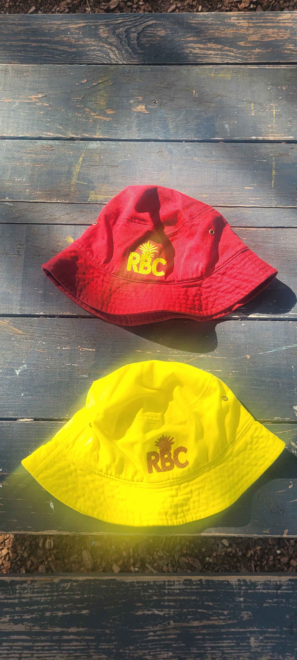 Premium Buckets By Pineapple